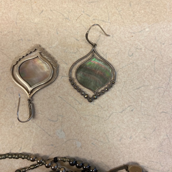 ✨SILPADA RETIRED EARRINGS✨ - Picture 2 of 3